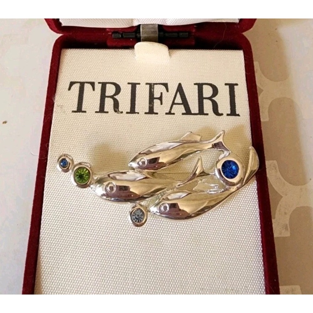 NIB Vintage Trifari Brooch Fish Green & Blue Rhinestones Silver Tone Pin Coastal